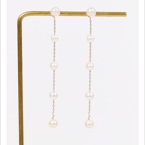 Dangle Pearl and Gold earrings